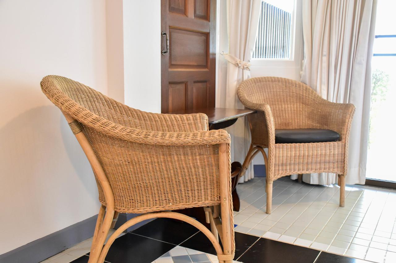 Sea Memories White Sand Beach Hotel Hua Hin Exterior photo