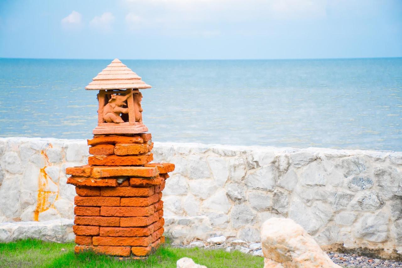Sea Memories White Sand Beach Hotel Hua Hin Exterior photo